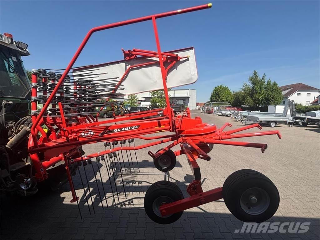 Kuhn GA4121GM Řádkovače
