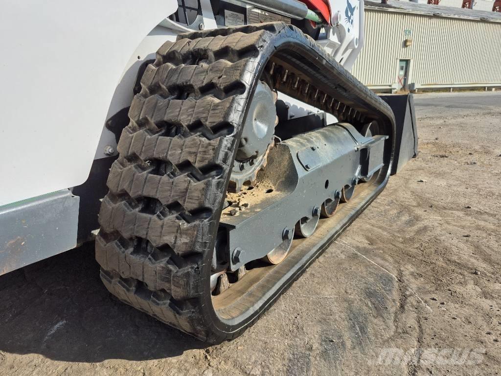 Bobcat T 550 Smykem řízené nakladače