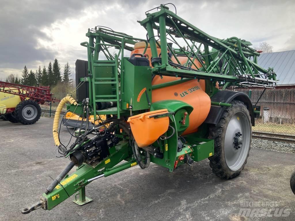 Amazone UX 3200 Tažené postřikovače