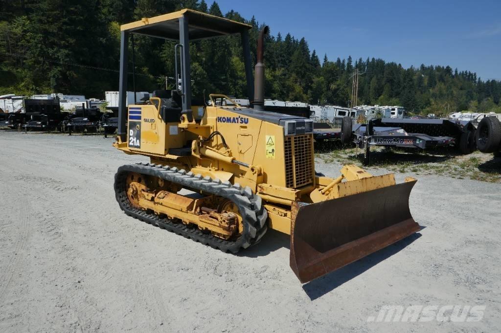 Komatsu D 21 A-8 Pásové dozery