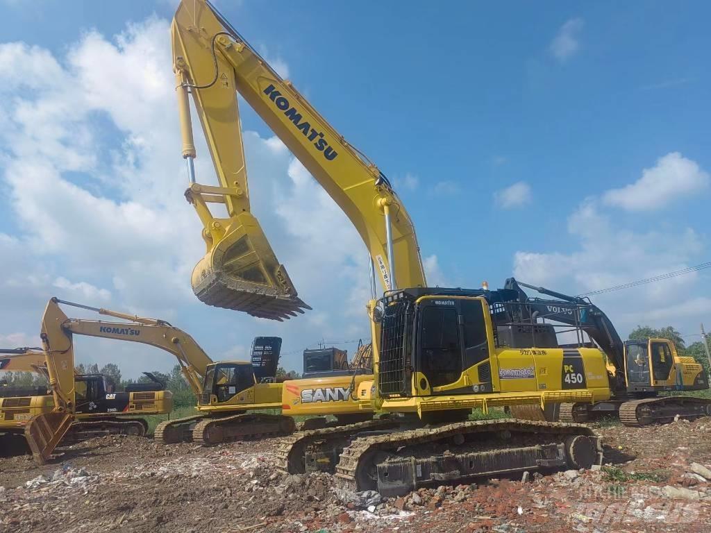 Komatsu PC450-8 Pásová rýpadla