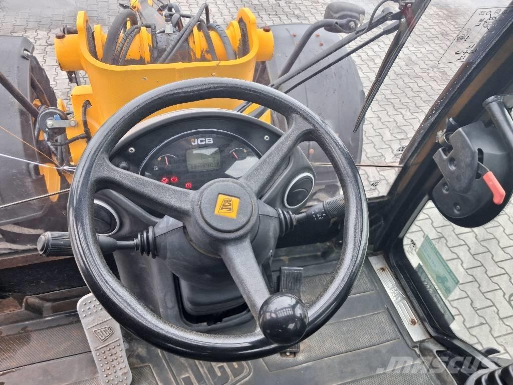 JCB TM 320 AGRI Teleskopické nakladače pro zemědělství