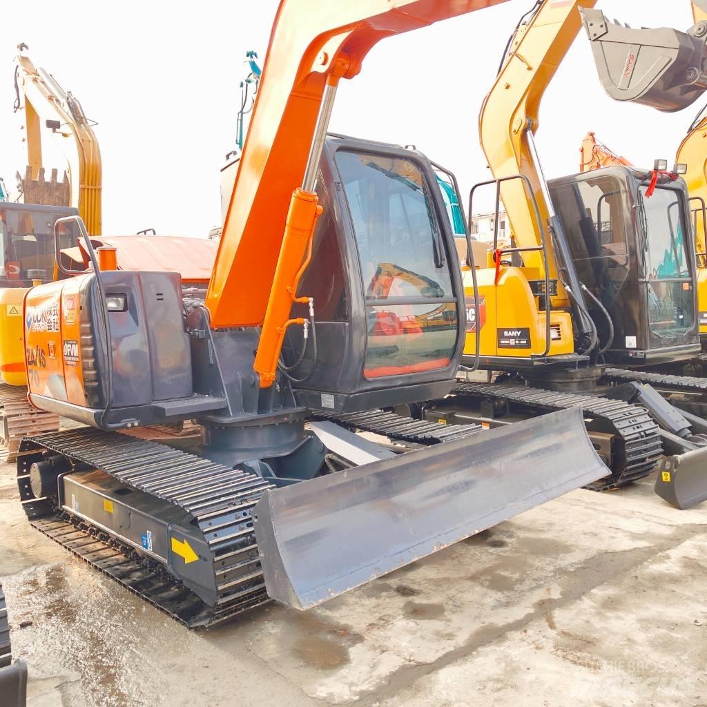 Hitachi ZX70 Midi rýpadla 7t - 12t