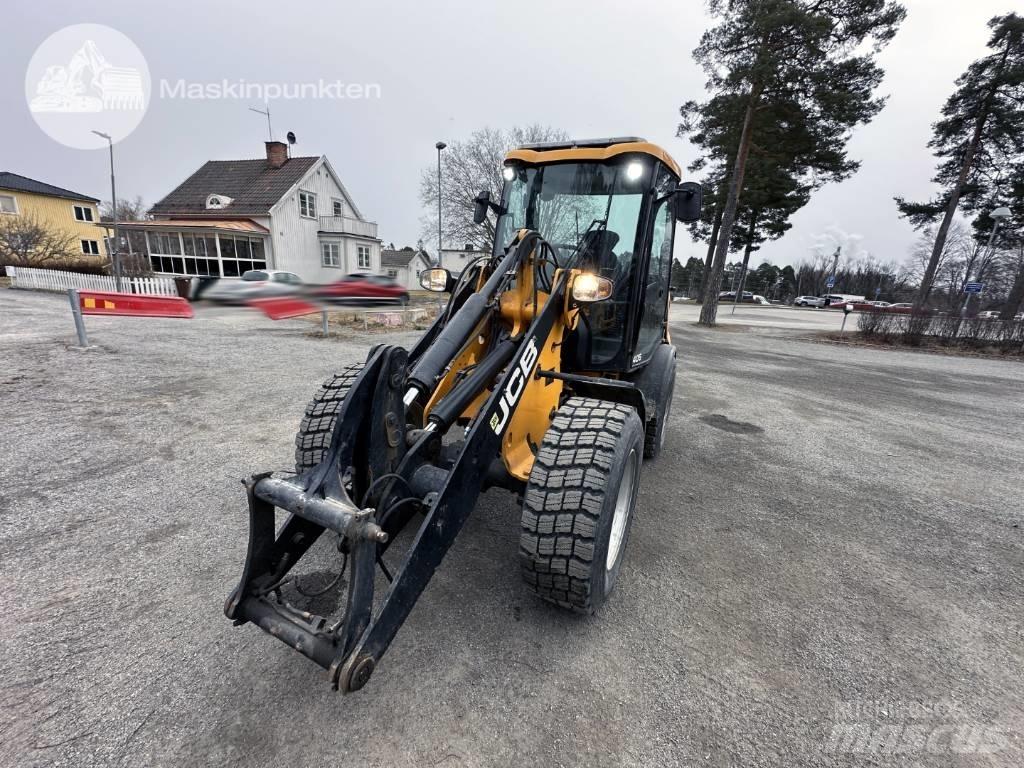 JCB 406 Kolové nakladače
