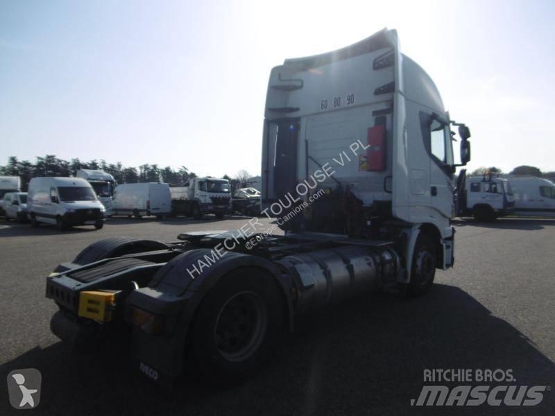 Iveco NP460 Tahače