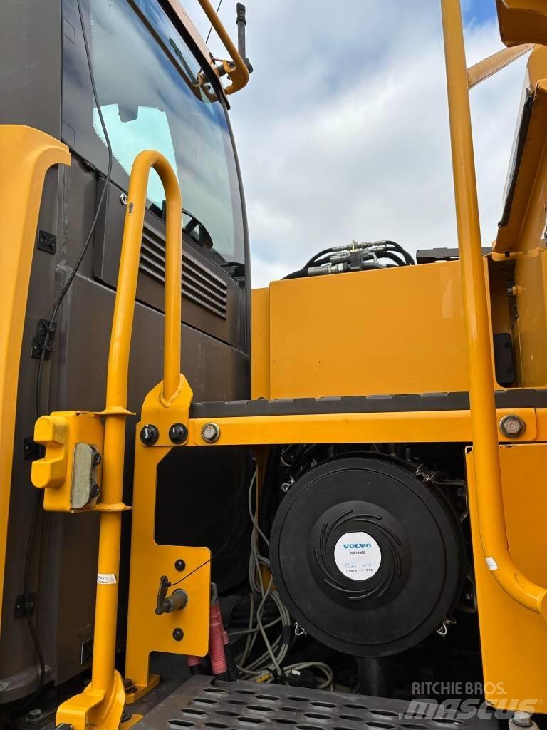 Volvo EW 180 D Kolová rýpadla