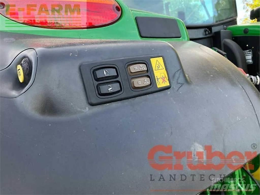 John Deere 6130 r Traktory