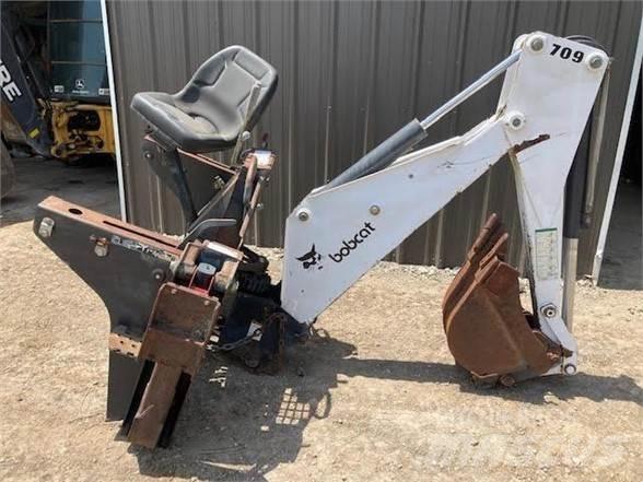 Bobcat 709 FDS Smykem řízené nakladače