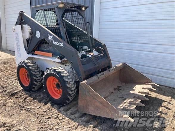 Bobcat 7753 Smykem řízené nakladače