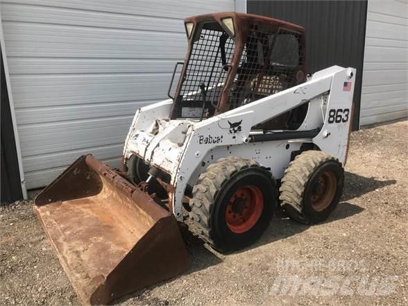 Bobcat 863 Smykem řízené nakladače