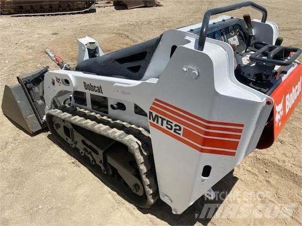Bobcat MT52 Smykem řízené nakladače
