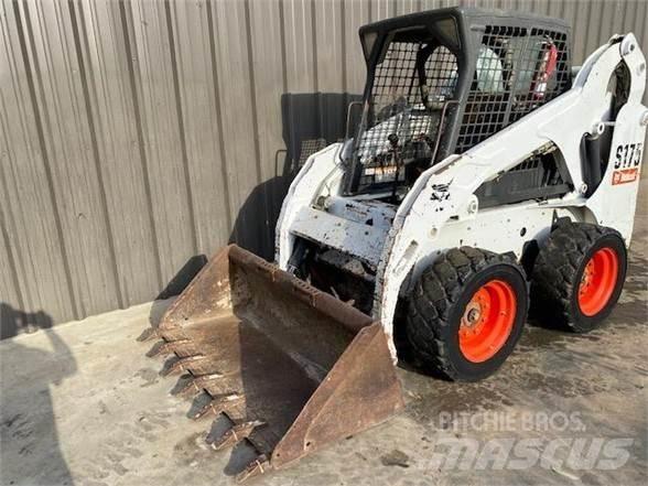 Bobcat S175 Smykem řízené nakladače