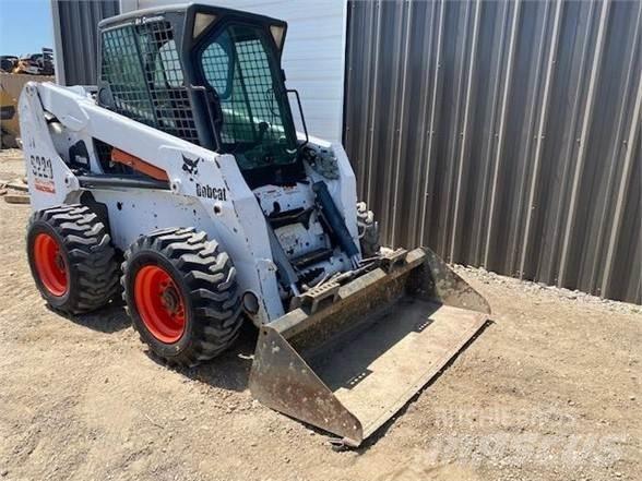 Bobcat S220 Smykem řízené nakladače