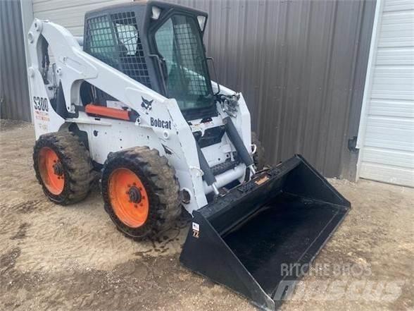 Bobcat S300 Smykem řízené nakladače