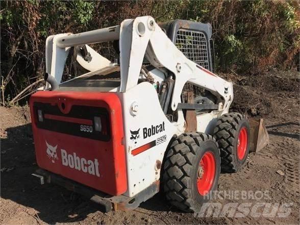 Bobcat S650 Smykem řízené nakladače