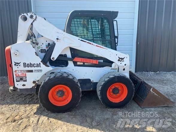 Bobcat S650 Smykem řízené nakladače