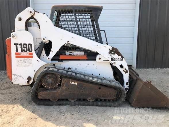 Bobcat T190 Smykem řízené nakladače