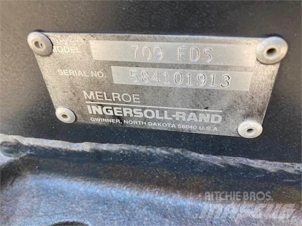 Bobcat T190 Smykem řízené nakladače