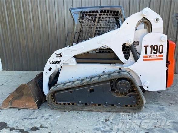 Bobcat T190 Smykem řízené nakladače