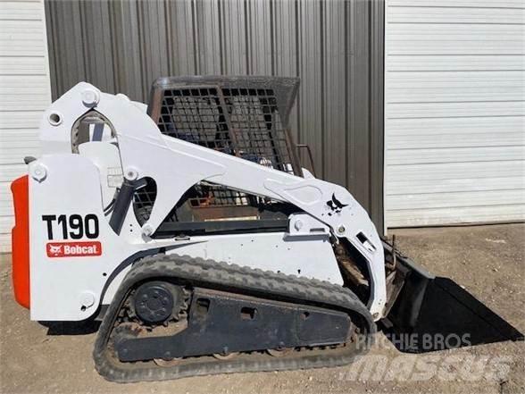 Bobcat T190 Smykem řízené nakladače