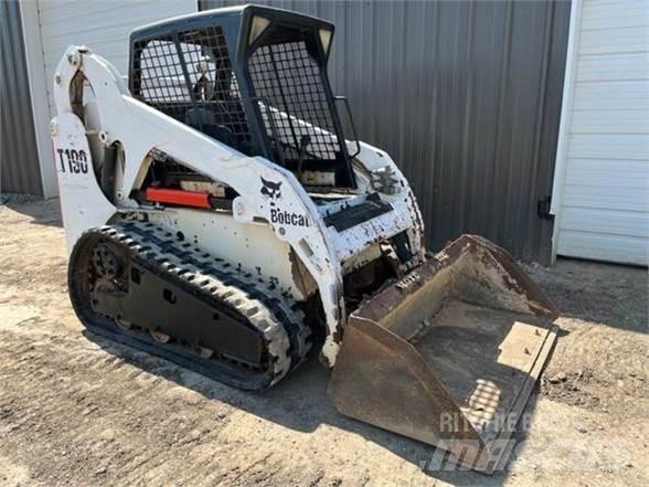 Bobcat T190 Smykem řízené nakladače