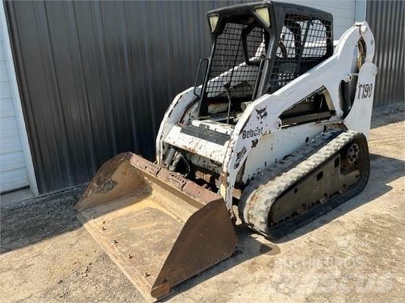 Bobcat T190 Smykem řízené nakladače