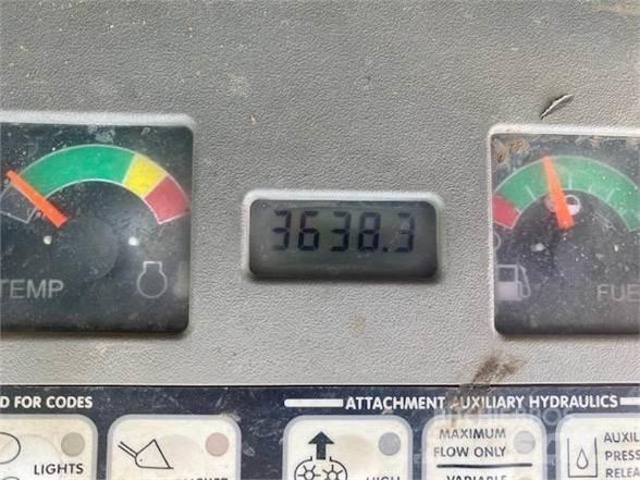 Bobcat T250 Smykem řízené nakladače