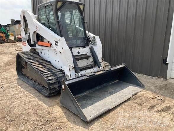 Bobcat T300 Smykem řízené nakladače