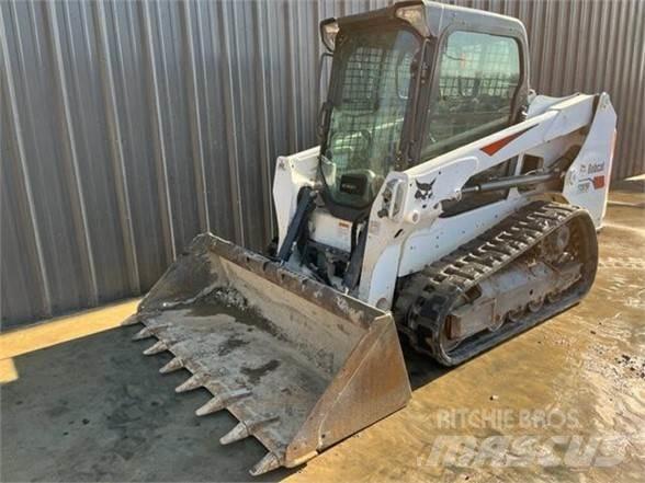 Bobcat T550 Smykem řízené nakladače