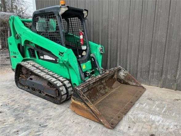 Bobcat T590 Smykem řízené nakladače