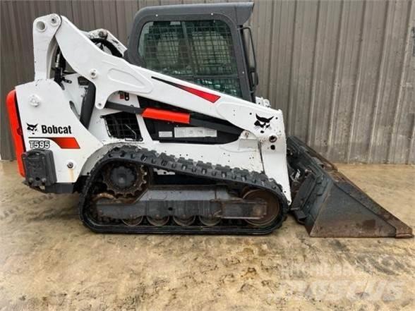 Bobcat T595 Smykem řízené nakladače