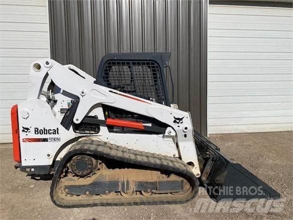 Bobcat T650 Smykem řízené nakladače