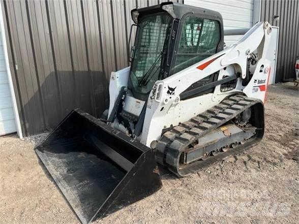 Bobcat T740 Smykem řízené nakladače