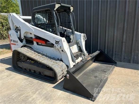 Bobcat T750 Smykem řízené nakladače
