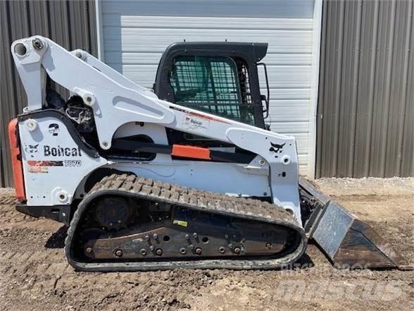 Bobcat T870 Smykem řízené nakladače