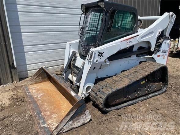 Bobcat T870 Smykem řízené nakladače