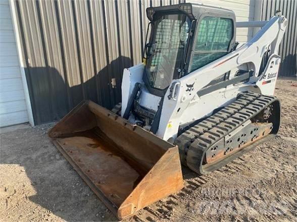 Bobcat T870 Smykem řízené nakladače