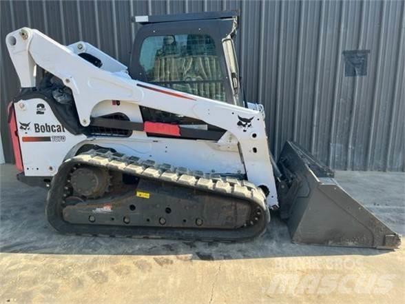 Bobcat T870 Smykem řízené nakladače