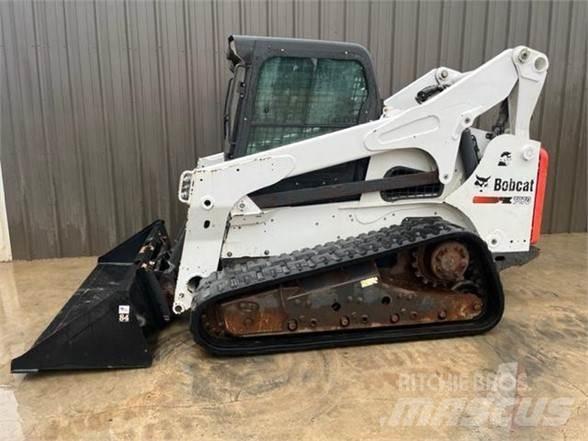 Bobcat T870 Smykem řízené nakladače