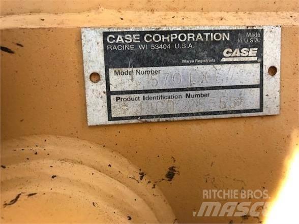 CASE 570L XT Kolové nakladače