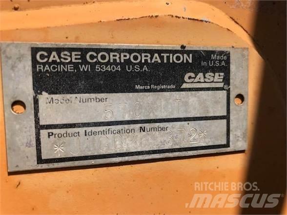 CASE 570L XT Kolové nakladače