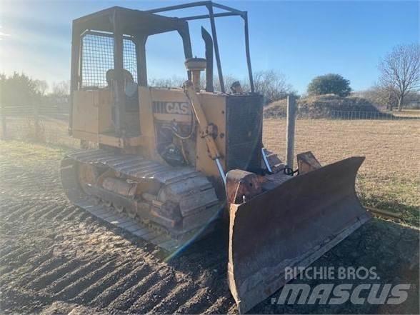 CASE 850B Pásové dozery