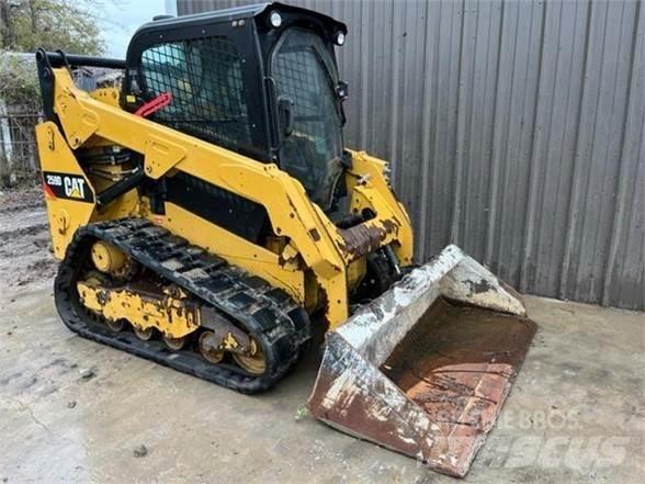 CAT 259D Smykem řízené nakladače
