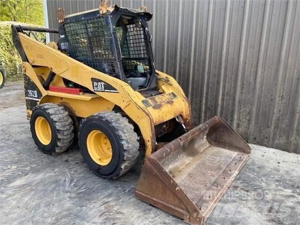 CAT 262B Smykem řízené nakladače