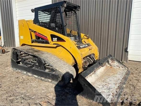 CAT 267 Smykem řízené nakladače