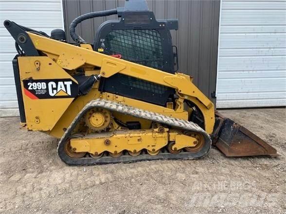 CAT 299D2 XHP Smykem řízené nakladače