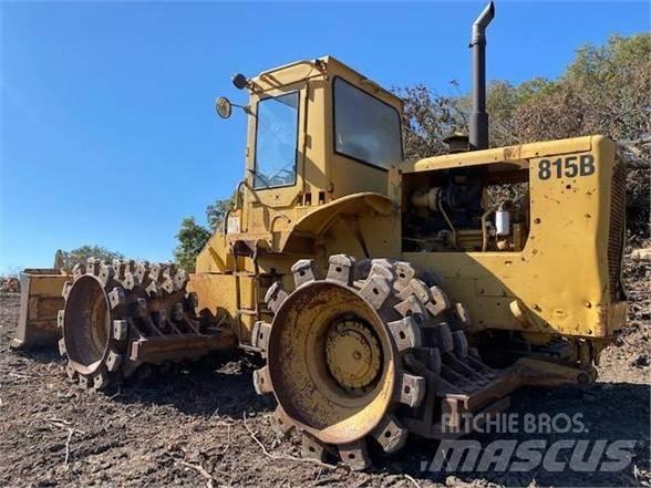 CAT 815B Tahačové válce