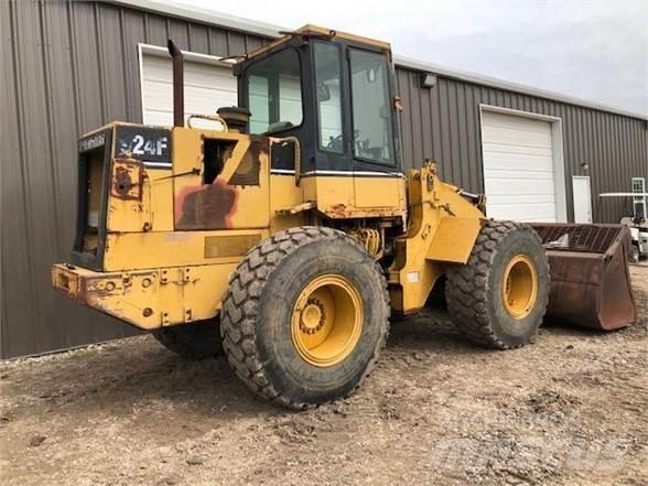 CAT 924F Kolové nakladače