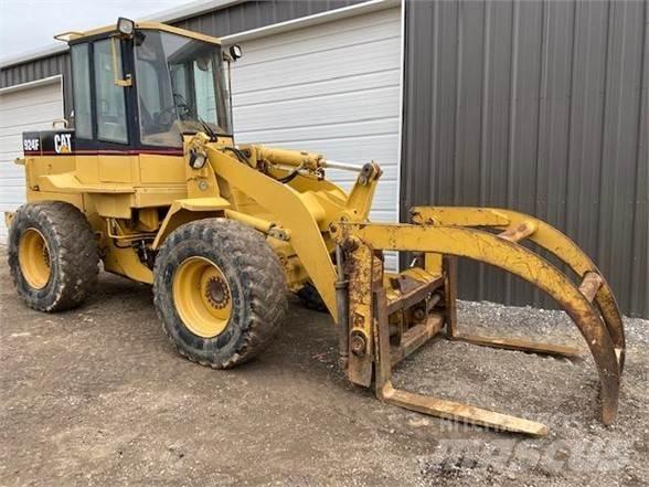 CAT 924F Kolové nakladače