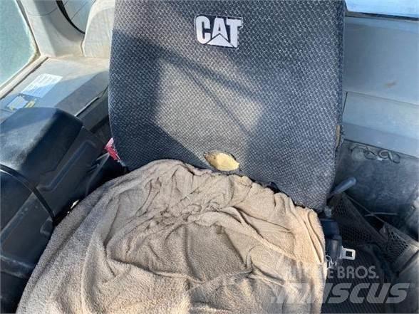CAT 924K Kolové nakladače